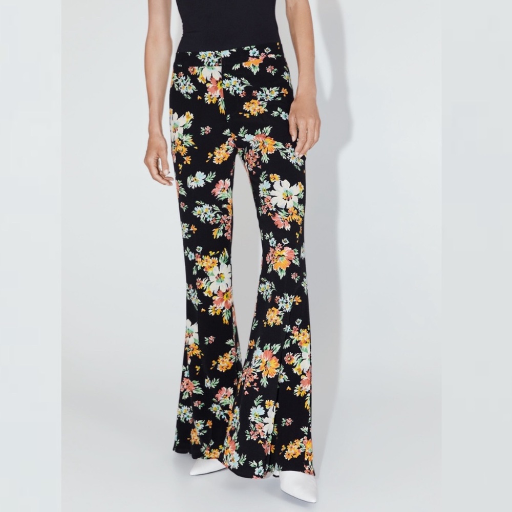 ZARA Floral Print Flare Leg Pants - Picture 2 of 8